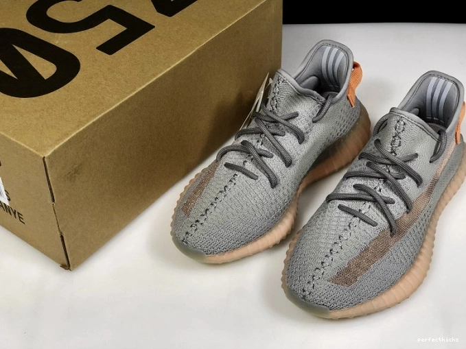 350 EG7492 V2 Boost Adidas True Form Yeezy 0812